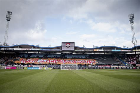 De betaald voetbalorganisatie willem ii heeft een nieuw clublogo gepresenteerd. UPDATE: Groningen neemt 297 supporters mee naar Tilburg ...