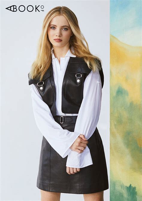 Freya Allan's Fashion Style