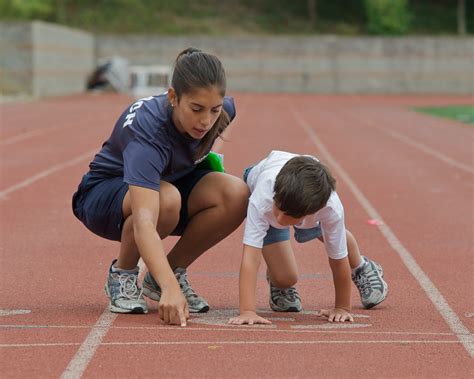 Kids Track And Field Camps And Clinics Youth Sports