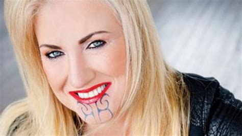 Sally Anderson Maori Tattoo The Face Tattoo Dividing A Nation