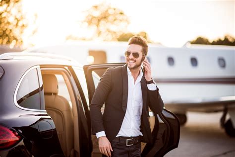 It's no secret that dating a wealthy man is an exciting prospect. How Millionaires Spend Their Time | PURSUIT