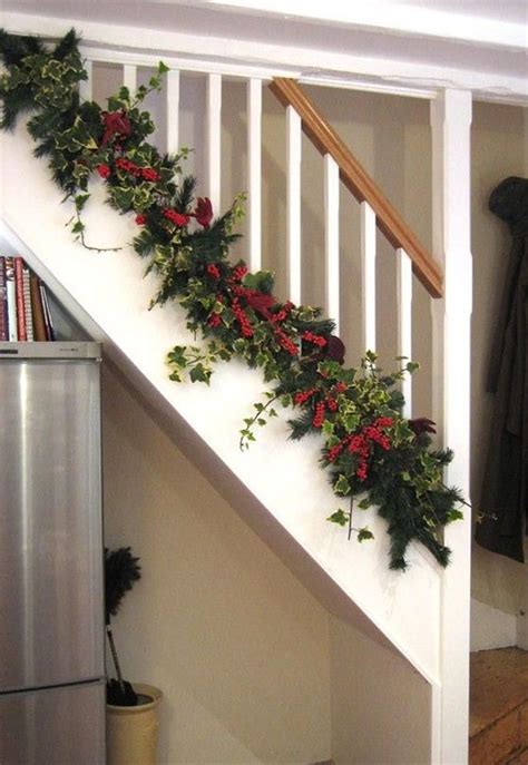 20 Christmas Porch Railing Decorations