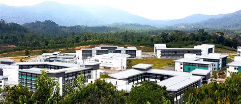 Universiti kebangsaan malaysia (ukm) ditubuhkan pada 18 mei 1970, dan merupakan universiti ketiga ditubuhkan di malaysia selepas universiti malaya dan universiti sains malaysia. Syarat Kemasukan Asasi Uia