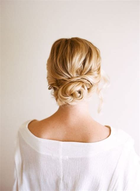 Picture Of Easy And Beautiful Diy Low Bun Hairstyle
