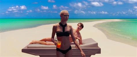 Naked Cara Delevingne In Valerian And The City Of A Thousand Planets