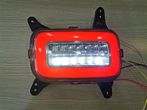 China Hot Selling Reflector Rear Bumper Lamp Light For VENUE Back Brake