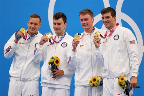 Olympics Swimming — Us Leave Rivals In The Shade In Mens 4x100m