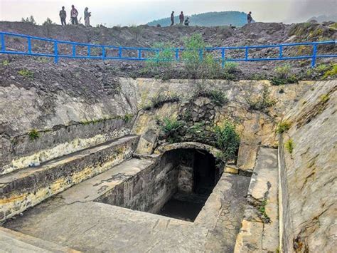 Bunker Kaliadem Merapi Sejarah Harga Tiket Masuk And Lokasi