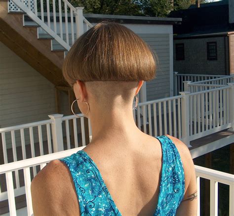 Sharp Bowl Bowlcutzac Flickr Shaved Undercut Shaved Nape Bowl Haircut Women Mushroom