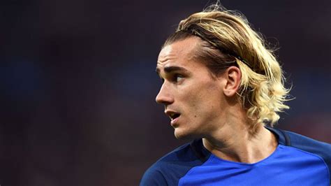 For a short while, messi also had. Theo Griezmann tweets photo of Old Trafford to stir ...
