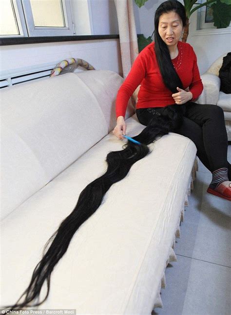 The Lengths A Woman Will Go To Chinese Mother Grows Hair Thats Longer