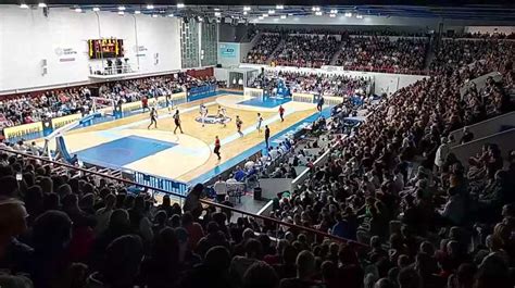 Vidéos SQBB Antibes un match vu des promenoirs du palais des