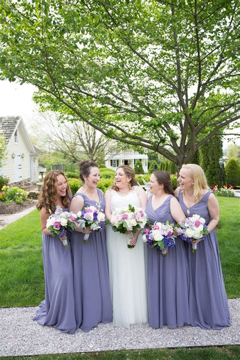 Spring is the season of love, new beginnings, and flowers everywhere. Maryland spring garden wedding | Equally Wed - LGBTQ Weddings