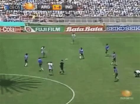 Noticias de gol del siglo. Maradona Goal GIFs - Find & Share on GIPHY