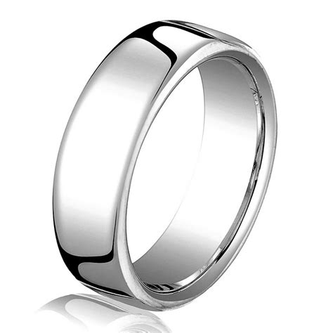 The name of this solitaire evokes the world of dance, harmony and balance. B25833PP Platinum 5.5mm Comfort Fit Wedding Band