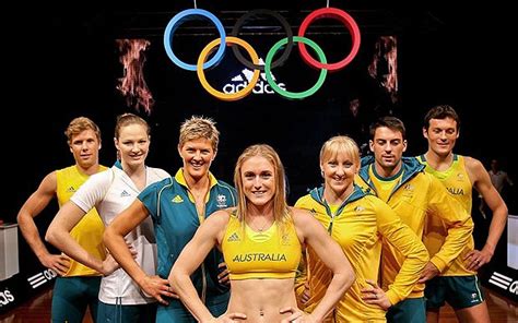 Zac rayson from fox sports. A Austrália apresenta os uniformes a serem usados em ...