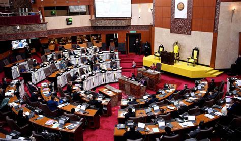 Blok kerajaan memiliki 114 kerusi parlimen. DUN Selangor lulus usul gesa Parlimen gubal undang-undang ...