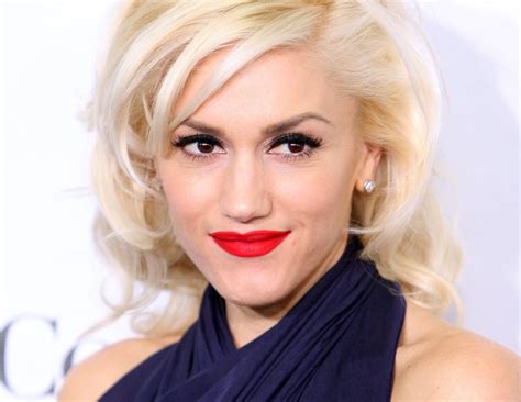 Sexy Gwen Stefani Pictures Popsugar Celebrity Uk Photo 19