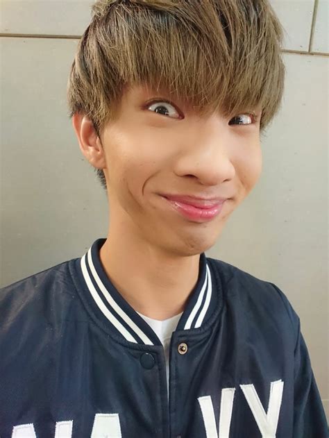Xiao yu 小玉 is on facebook. 致我們顏值最高的youtuber-小玉 - 追星板 | Dcard