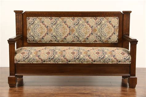 Oak 1900 Antique Hall Bench Or Settee Size Is 6 Long 24 Deep 43