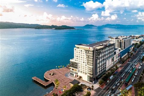 Kota kinabalu is the capital of the state of sabah located on the island of borneo, this malaysian city is a growing resort destination due to its proximity to tropical islands, lush rainforests and mount kinabalu. KOTA KINABALU MARRIOTT HOTEL $176 ($̶3̶2̶6̶) - Updated ...