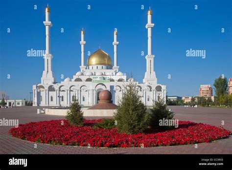Kazakhstan Astana Nur Astana Mosque Stock Photo Alamy
