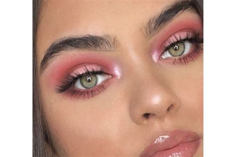 Best Pink Eye Makeup Looks Be Beautiful India