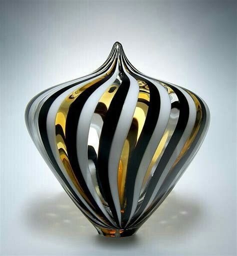 Pin By Eduard Moonix On Ceramic Glass Metal Glass Art Sculpture Glass Art Glass Sculpture