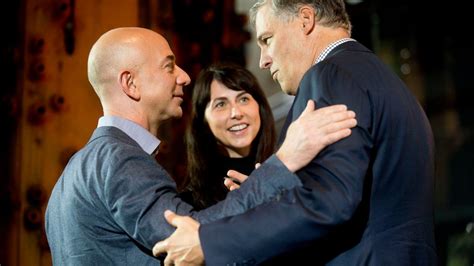 amazon ceo jeff bezos and mackenzie bezos announce they are divorcing after 25 years of marriage