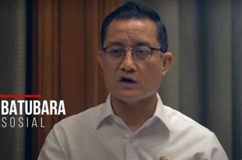 Juliari peter batubara atau lebih dikenal juliari batubara lahir di jakarta, 22 juli 1972. 4 Fakta Kekayaan Mensos Juliari Batubara yang Kini ...