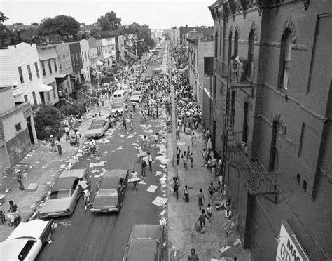 bed stuy brooklyn after the 1977 blackout in new york city viewing nyc