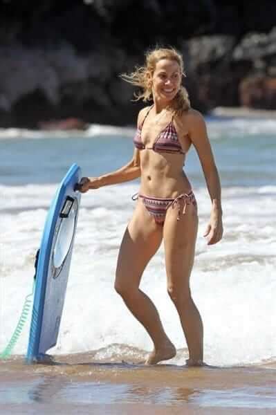 49 Sheryl Crow Nude Pictures Flaunt Her Well Proportioned Body The