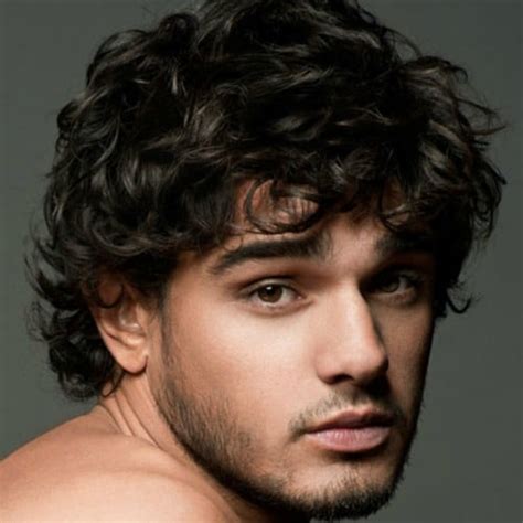 Hairstyles for men with wavy hair include ideas for thick hair, receding hairlines, side bangs, celebrity inspired styles, and much more. 21 Wavy Hairstyles For Men | Men's Hairstyles + Haircuts 2018