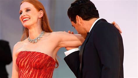 Jessica Chastain Explains Oscar Isaacs Armpit Kiss Everybody Is Sexy In Slow Motion Marca