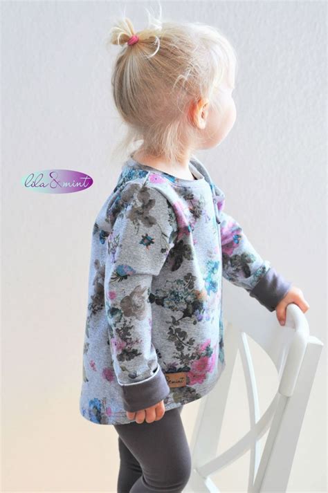 Unsere kostenlosen schnittmuster eignen sich gut dafür, neue designer kennenzulernen. Basic Pullover Mini-Max | Mädchen pullover, Kinder ...