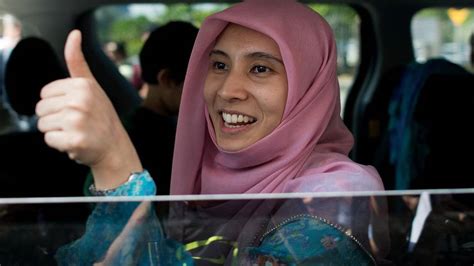 Malaysian Opposition Leader Anwar Ibrahims Daughter Detained