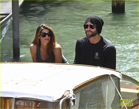 Jared Padalecki And Wife Genevieve Go For Boat Ride Through The Venice Canals Photo 4592533