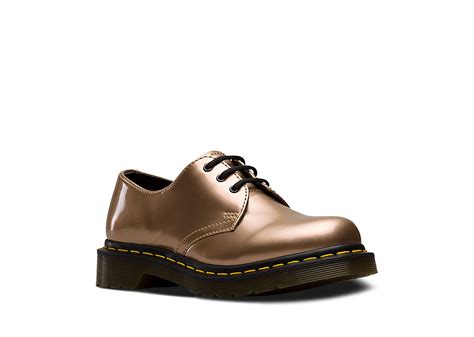 Shop women's boots, men's boots, kids' shoes, work footwear, leather bags and accessories at dr. Veganer Schnürschuh | DR. MARTENS 1461 3-Eye Shoe Chrome ...