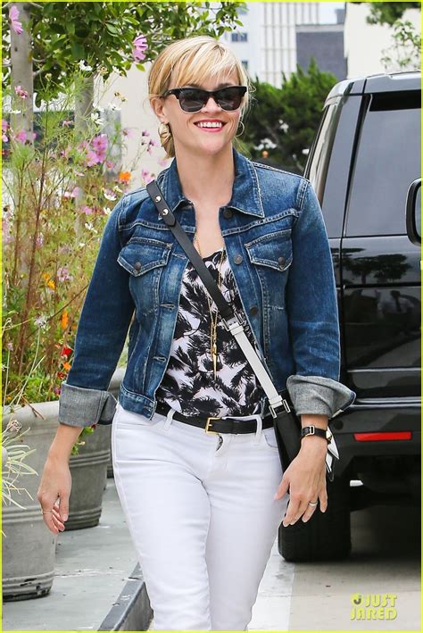 Reese Witherspoons Skin Looks Amazing Even Before Her Dermatologist