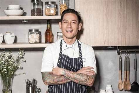 Chef juna memiliki nama asli junior rorimpandey, berasal dari maluku dan saat ini berusia 35 tahun. 5 Perempuan yang Berhasil Merebut Hati Chef Juna, Siapa ...