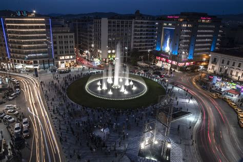 Athens Newly Renovated Omonia Square Lights Up Neos Kosmos