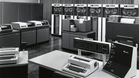 Ibm El Gigante Centenario Que Inventó Las Computadoras