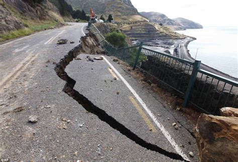 New Zealand Earthquake The Moment Christchurch Was Shook To Pieces