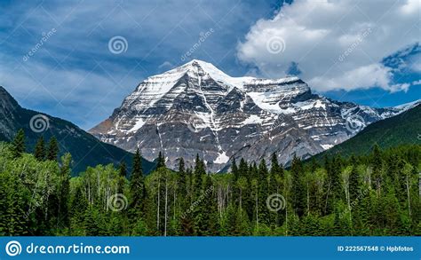 Mount Robson The Highest Peak In The Canadian Rockies British