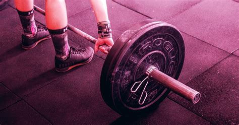 Is Crossfit More Dangerous Than Weightlifting The Basic Risks Explained