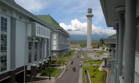 Aplikasi stia malang merupakan salah satu media yang dapat digunakan sebagai sarana komunikasi dan informasi antara stia malang dengan mahasiswa. Dikuasai PTN, Inilah 5 Kampus Terbaik di Kota Malang 2020