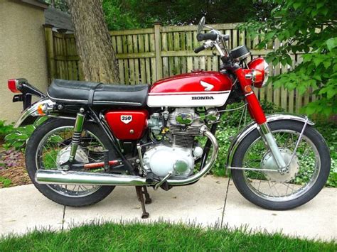 The engine produces a maximum peak output power of 36.00 hp (26.3 kw) @ 10500 rpm and a maximum torque of. 1970 Honda CB350 LOW MILES