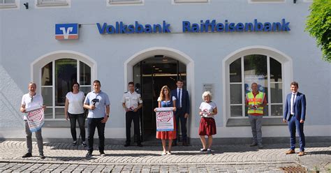 Darüber hinaus bietet es viele weitere nützliche funktionen. 03.07.2020 - Polizeibesuch in unserer Filiale Waging am ...