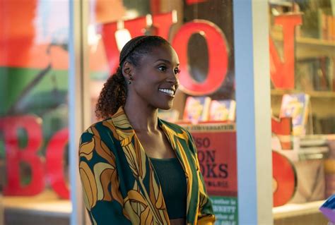 Insecure To The End Issa Raes Groundbreaking Comedy Sails Into Its