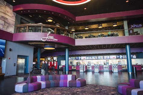 Showcase Cinemas Announces Pause In Moviegoing